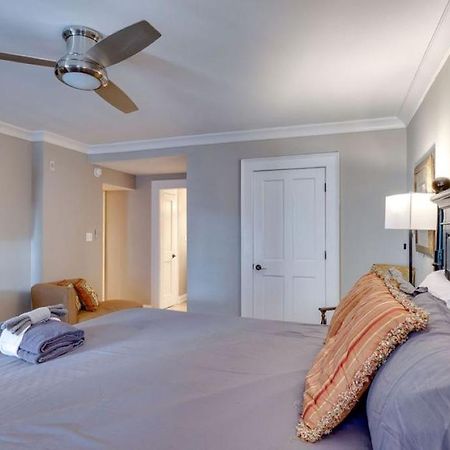 4 Bedroom Beauty Steps From The River Savannah Bagian luar foto